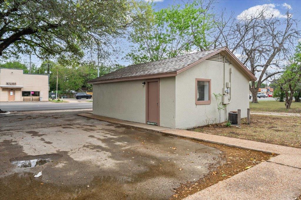 1207 Ne Loop 230 None Property Photo 23
