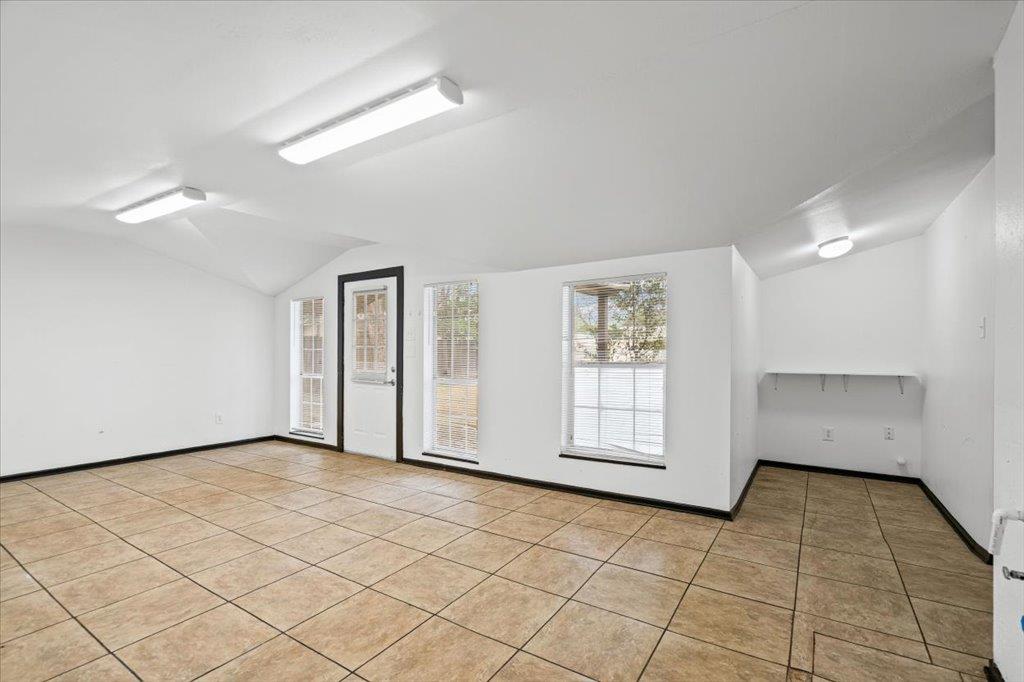 1207 Ne Loop 230 None Property Photo 27