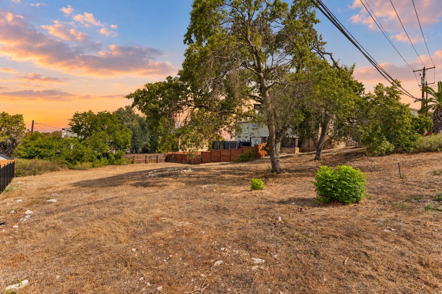 12802 Thomas St Property Photo 8