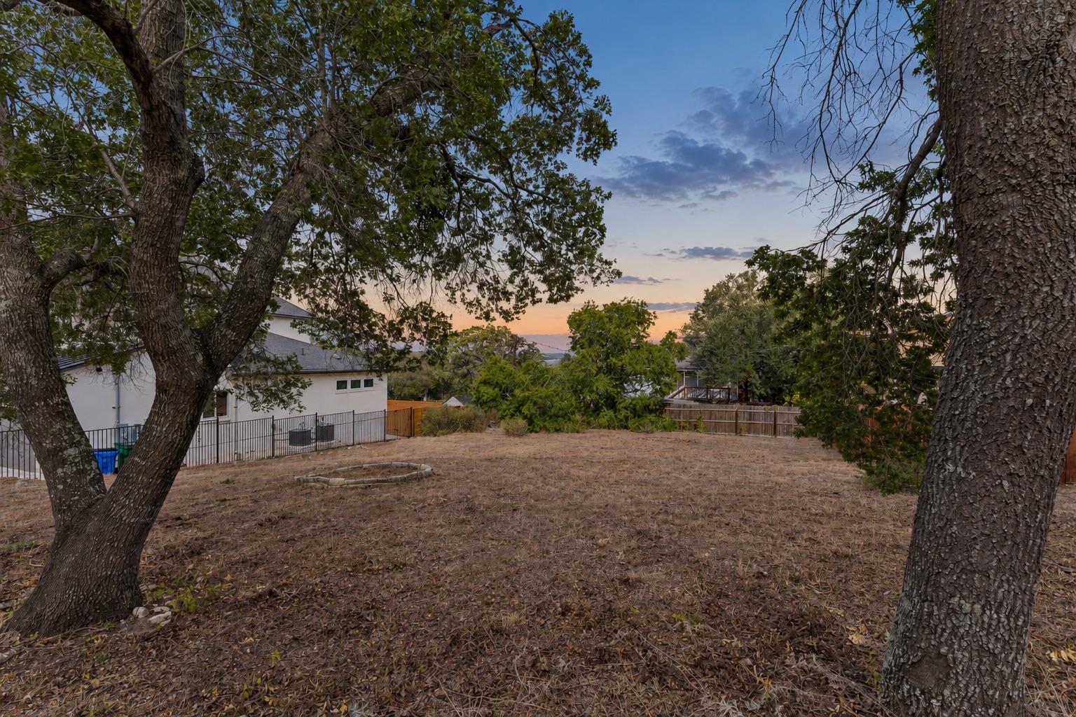 12802 Thomas St Property Photo 9