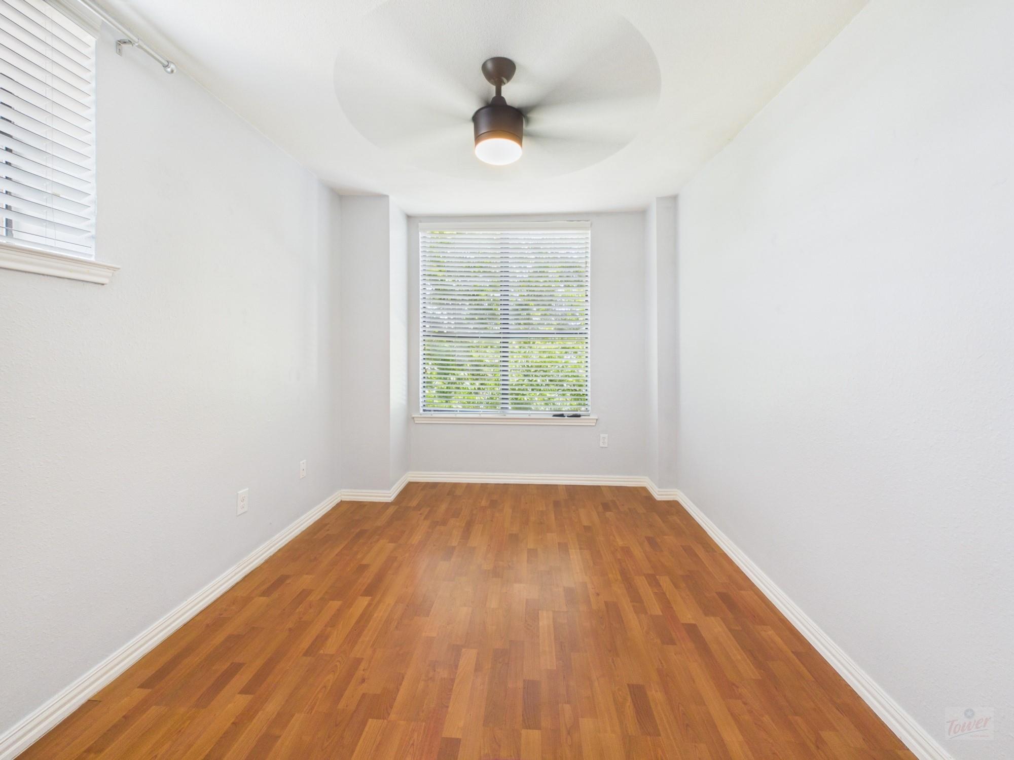 2409 Leon St #201 Property Photo 19