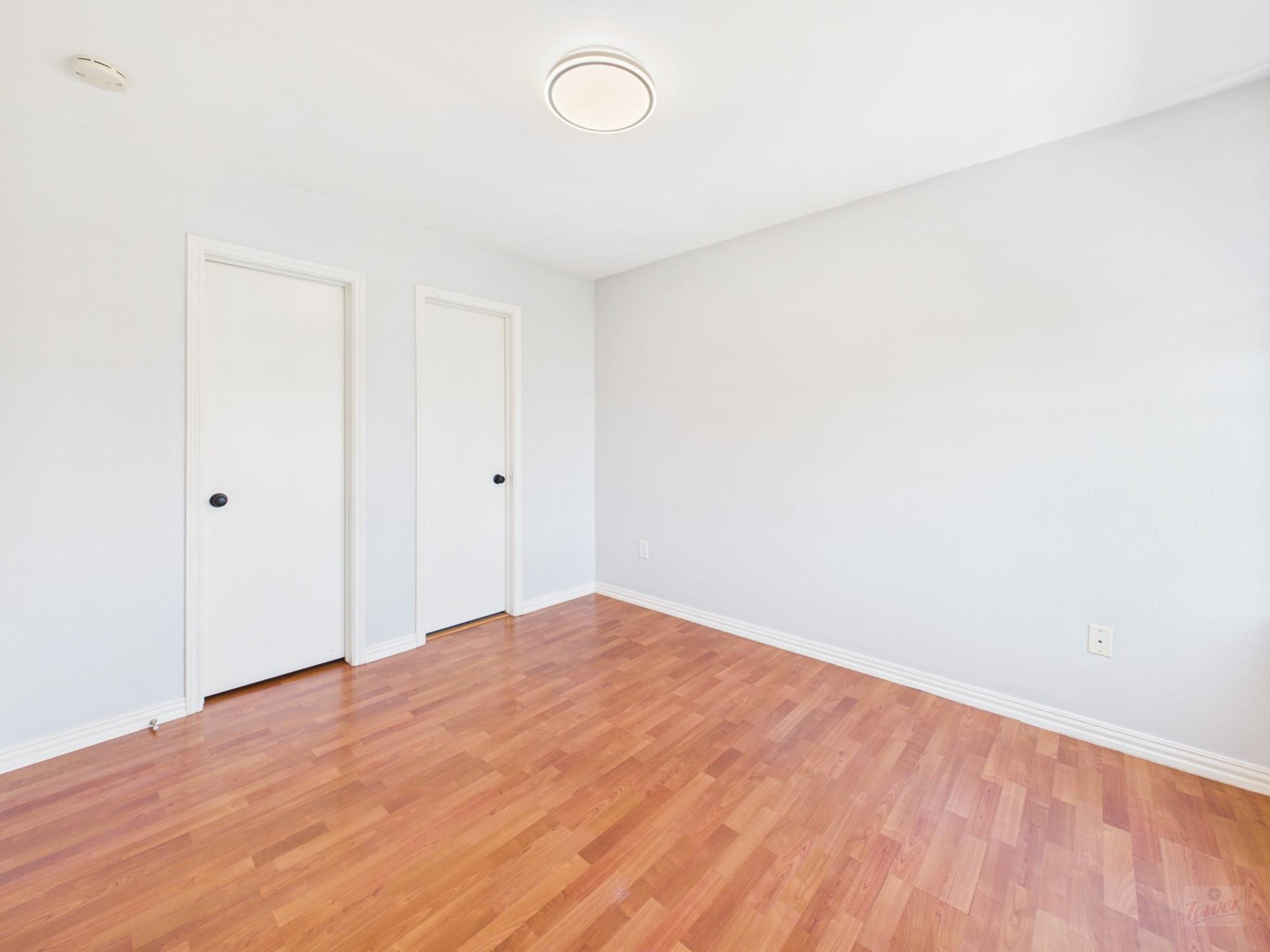 2409 Leon St #201 Property Photo 27
