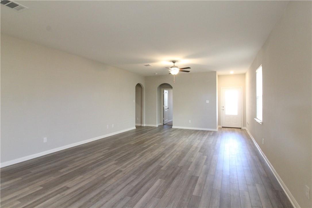 117 Star Spangled Dr Property Photo 3