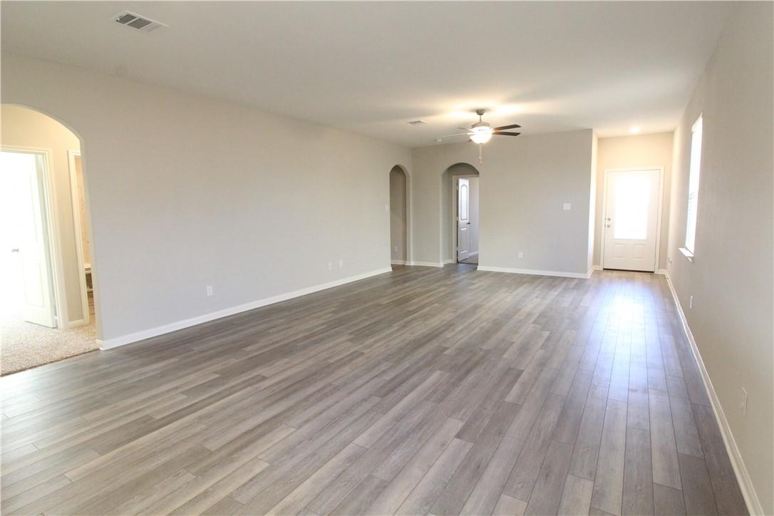 117 Star Spangled Dr Property Photo 8