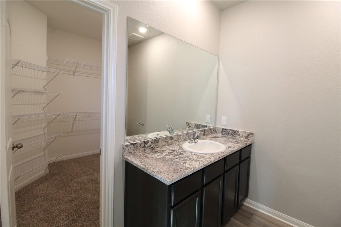 117 Star Spangled Dr Property Photo 16