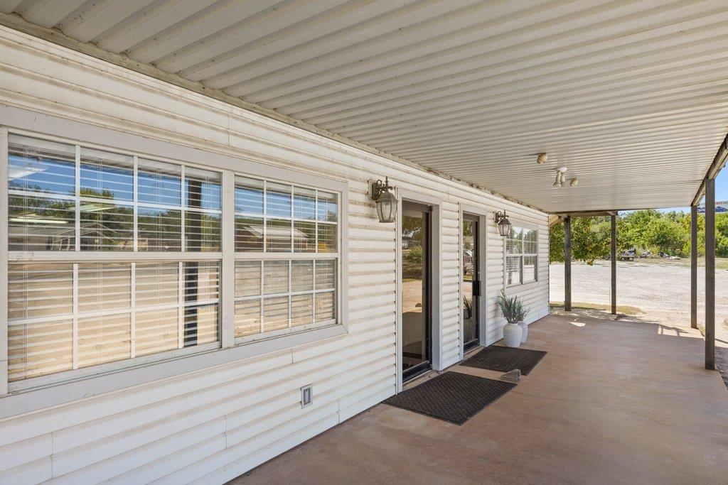 206 N Us Hwy 281 None Property Photo 7