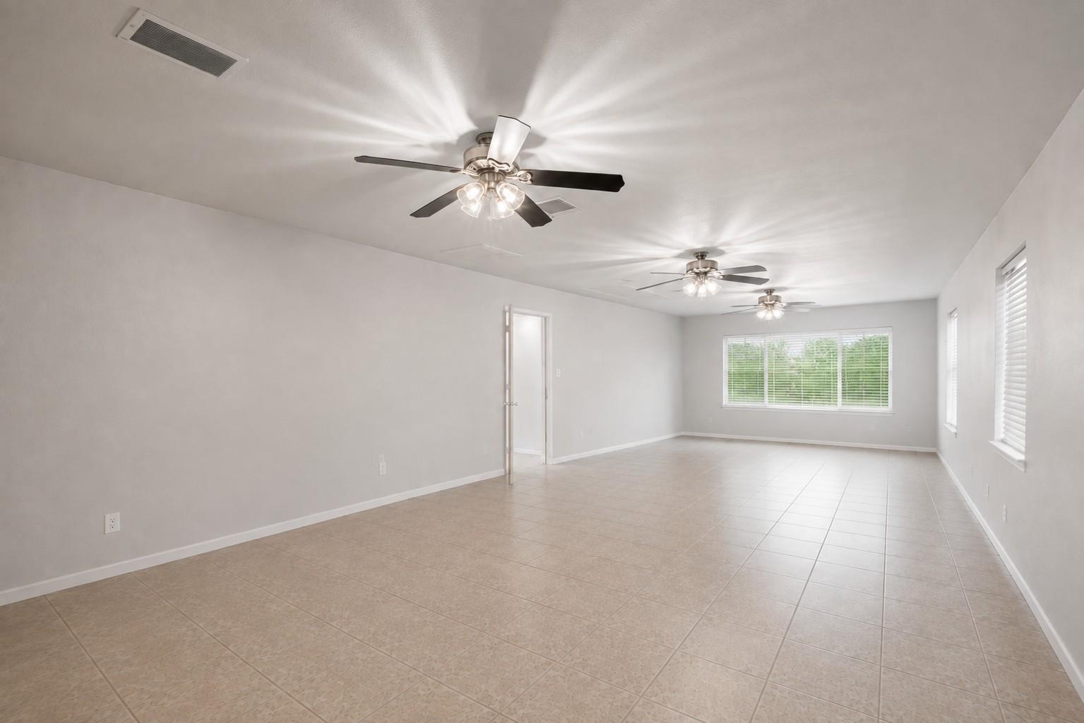 206 N Us Hwy 281 None Property Photo 32