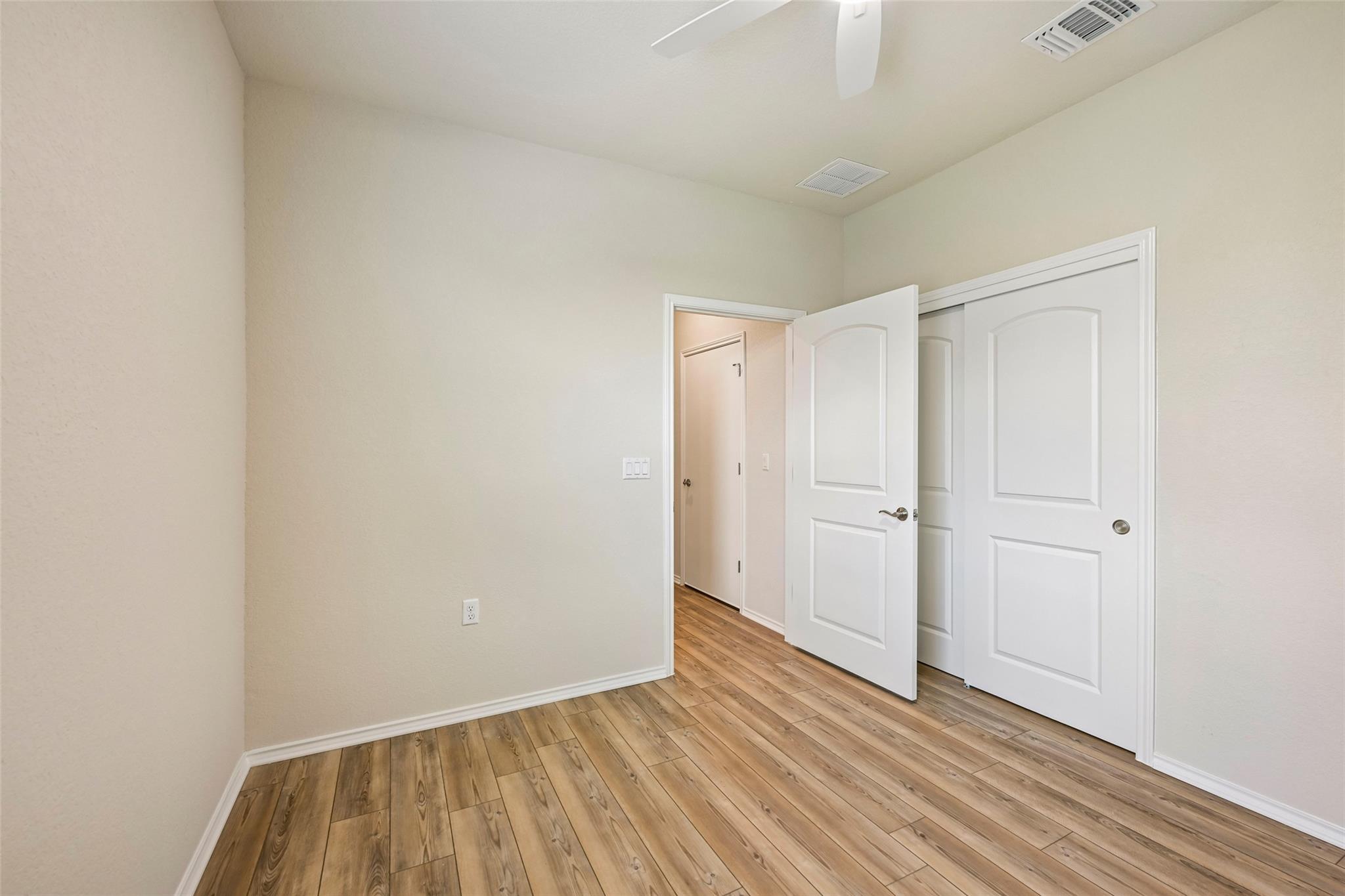401 Yorktown St Property Photo 28