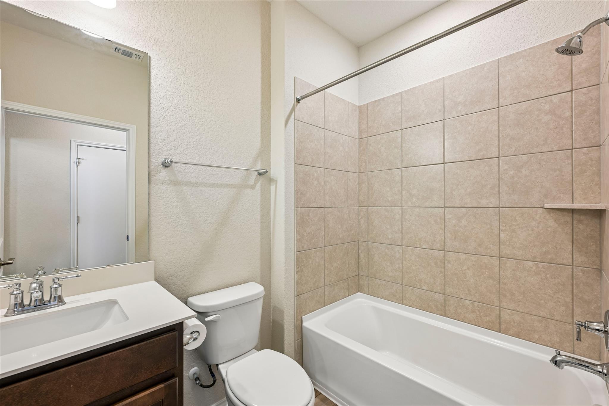 401 Yorktown St Property Photo 29