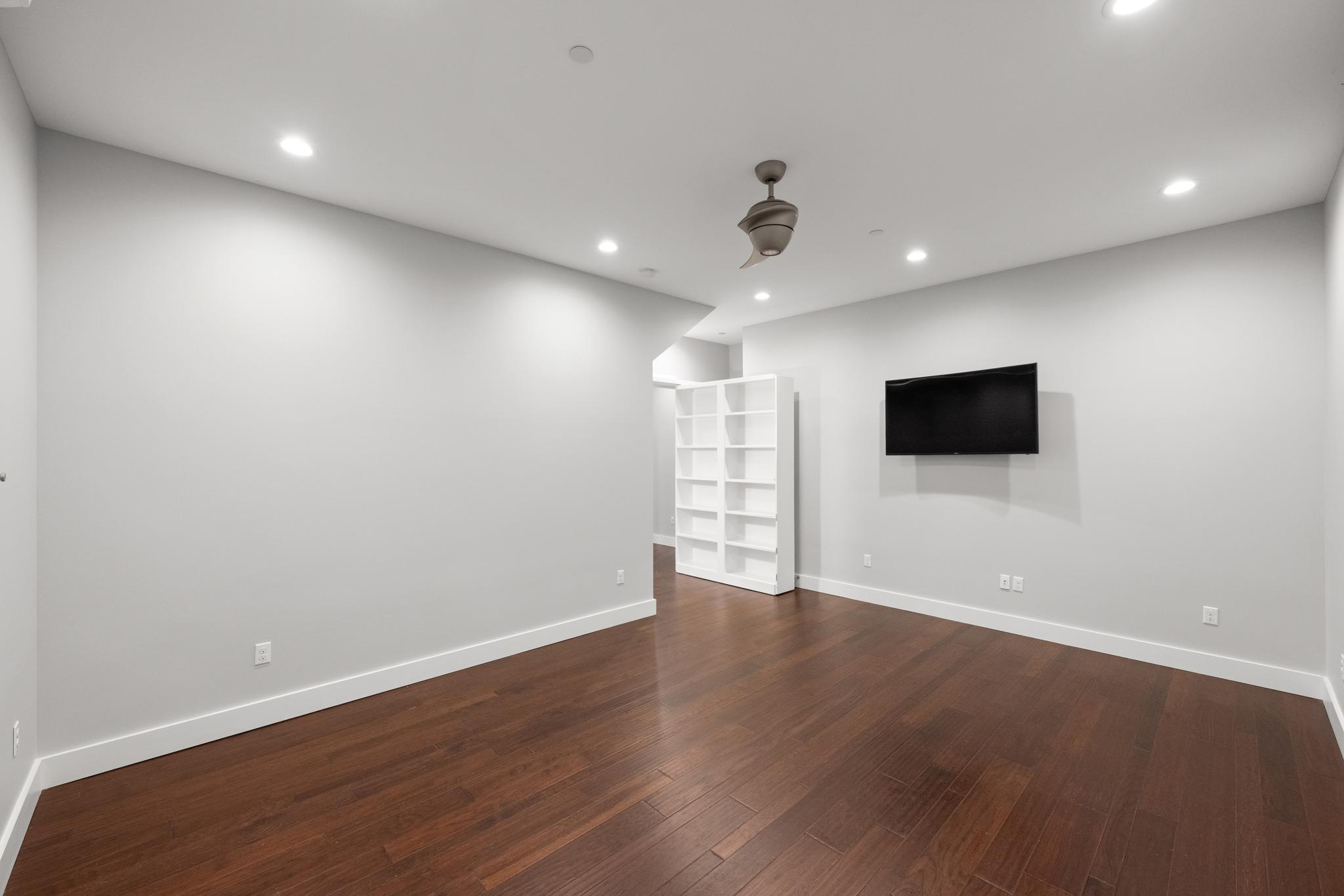 5102 Beverly Hills Dr Property Photo 20