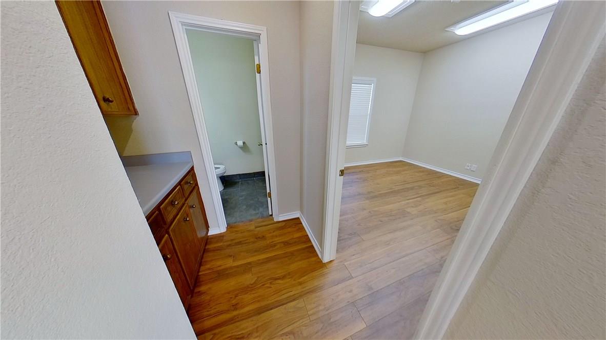 1915 S Austin Ave #110 Property Photo 7