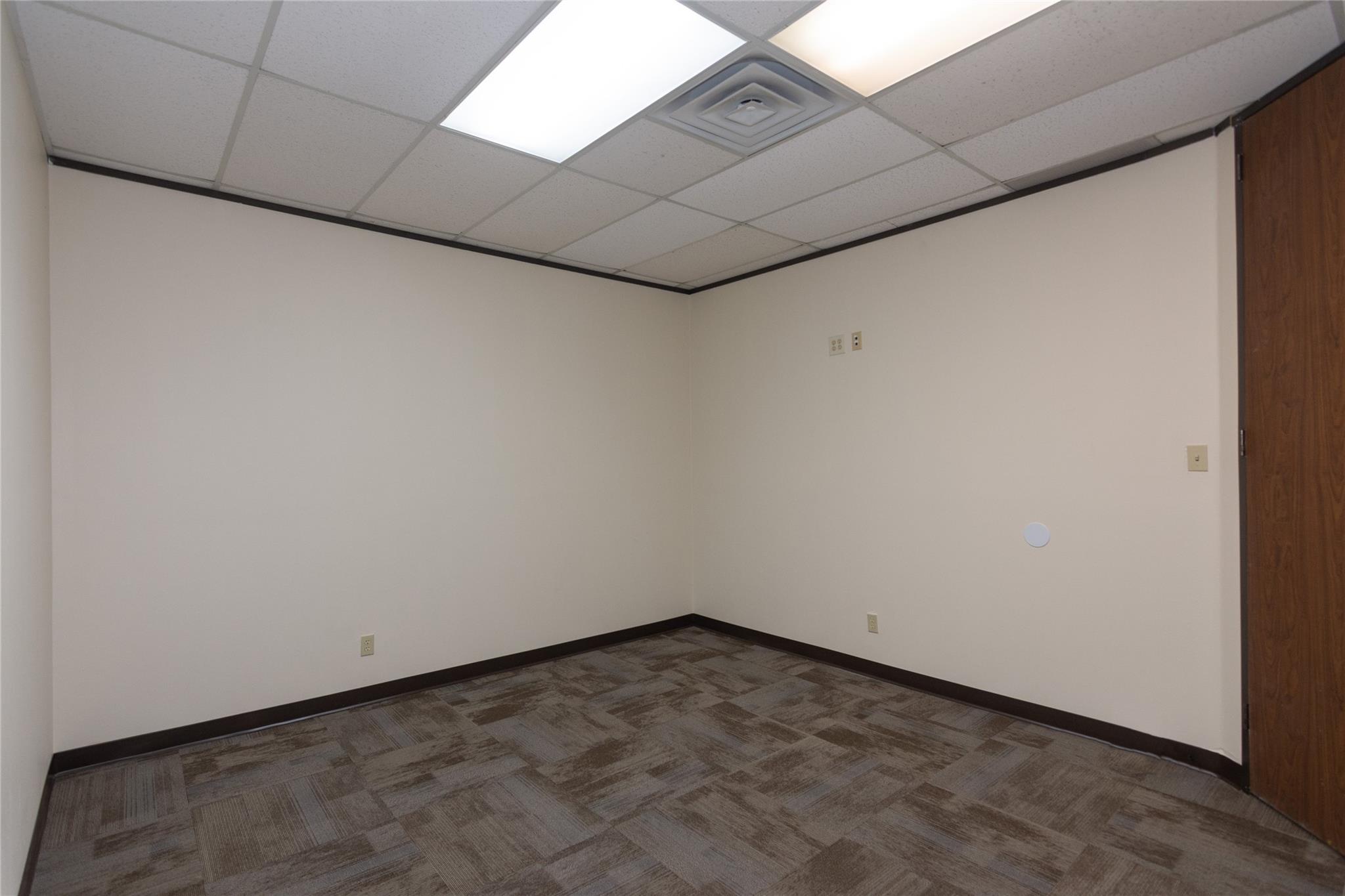 3624 N Hills Dr #d214 Property Photo 2