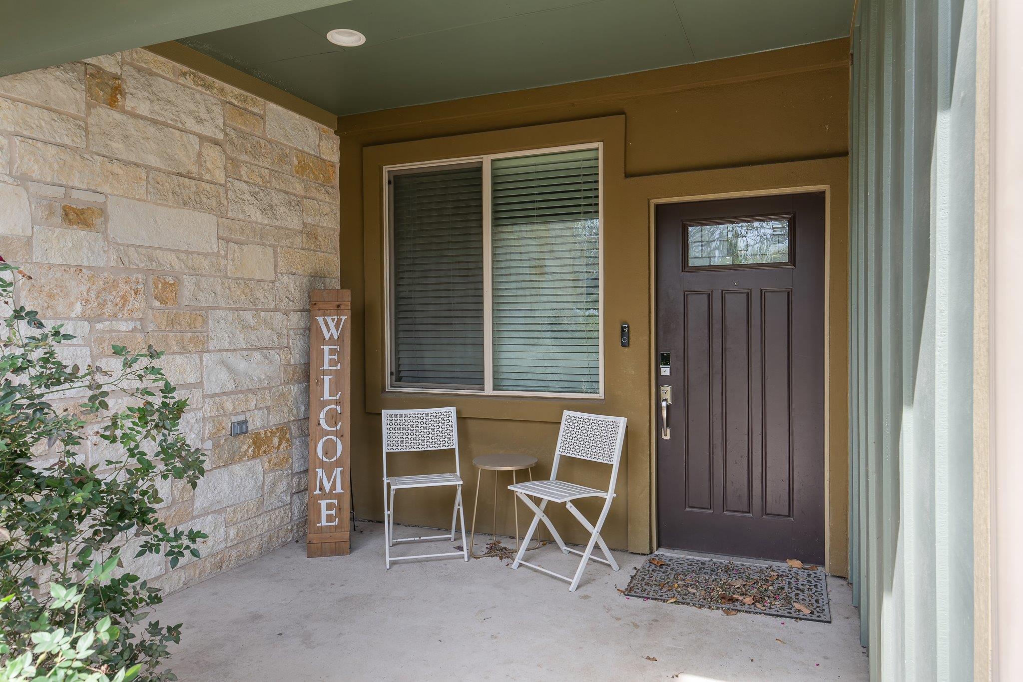 4408 Banister Ln #b Property Photo 6