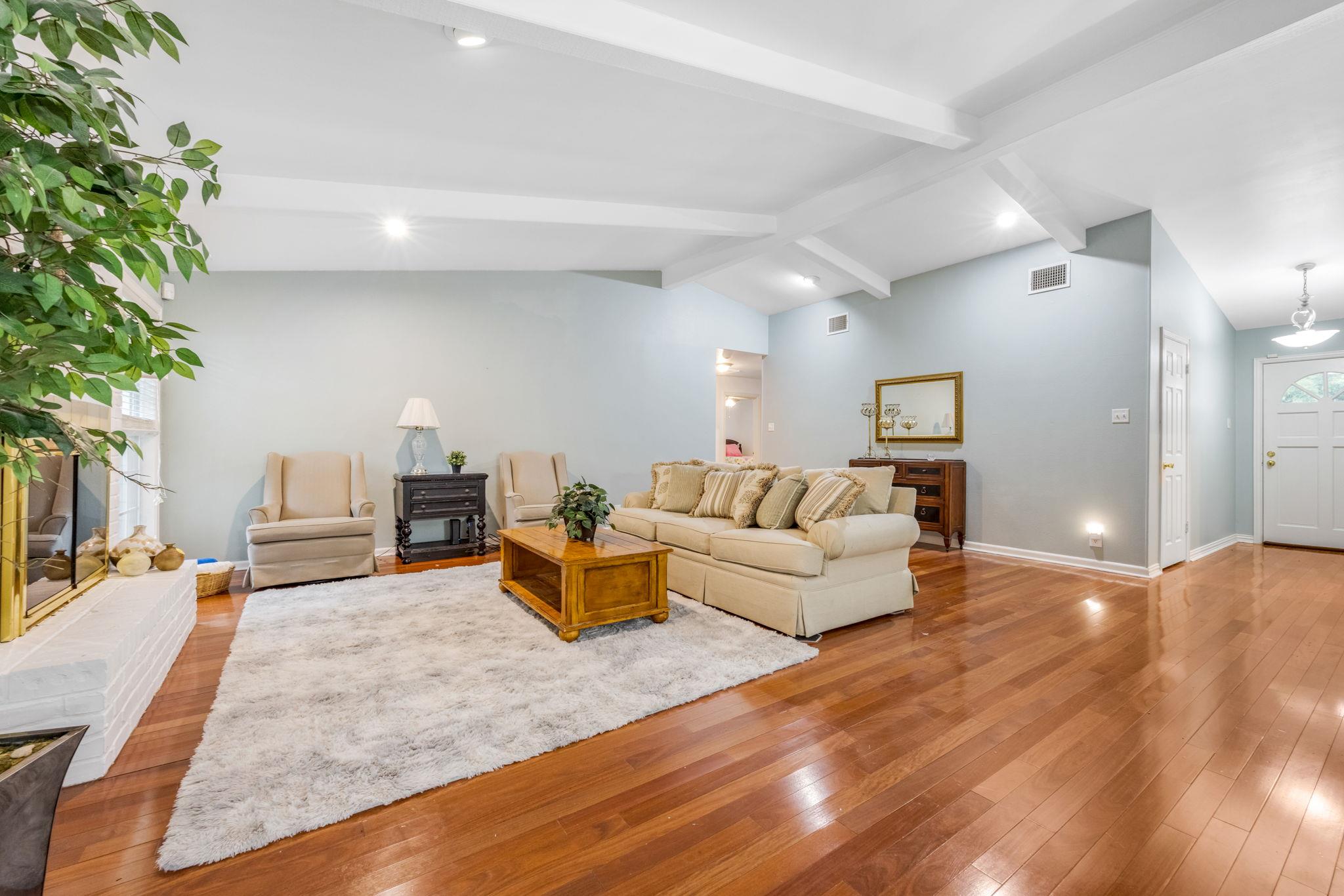 9201 Norchester Ct Property Photo 8