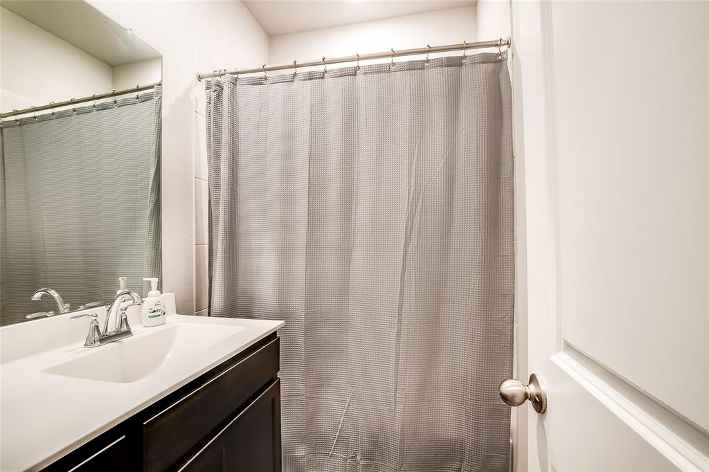 129 Camella St Property Photo 23