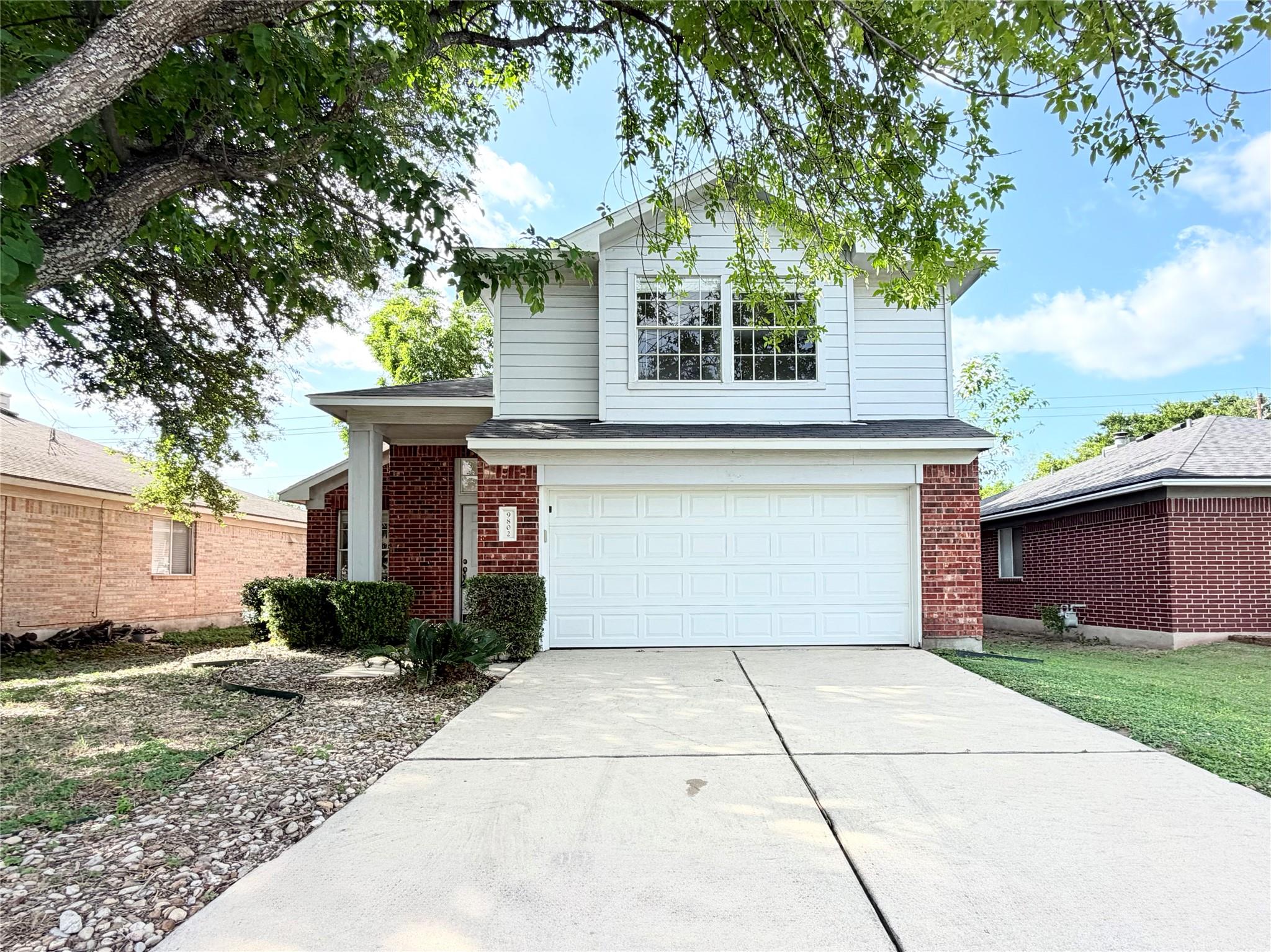 9802 Copper Creek Dr Property Photo 2