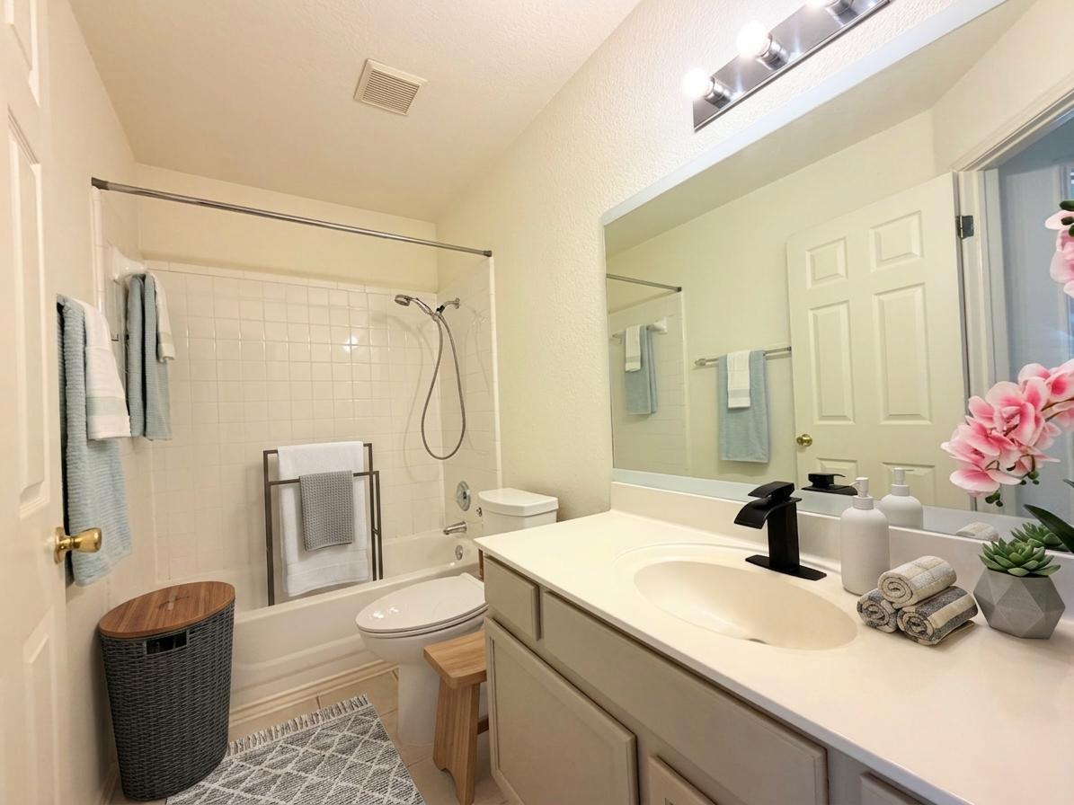 9802 Copper Creek Dr Property Photo 34