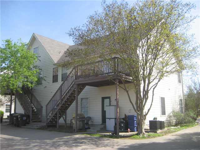 3003-c Whisper Oaks Ln #c Property Photo 1