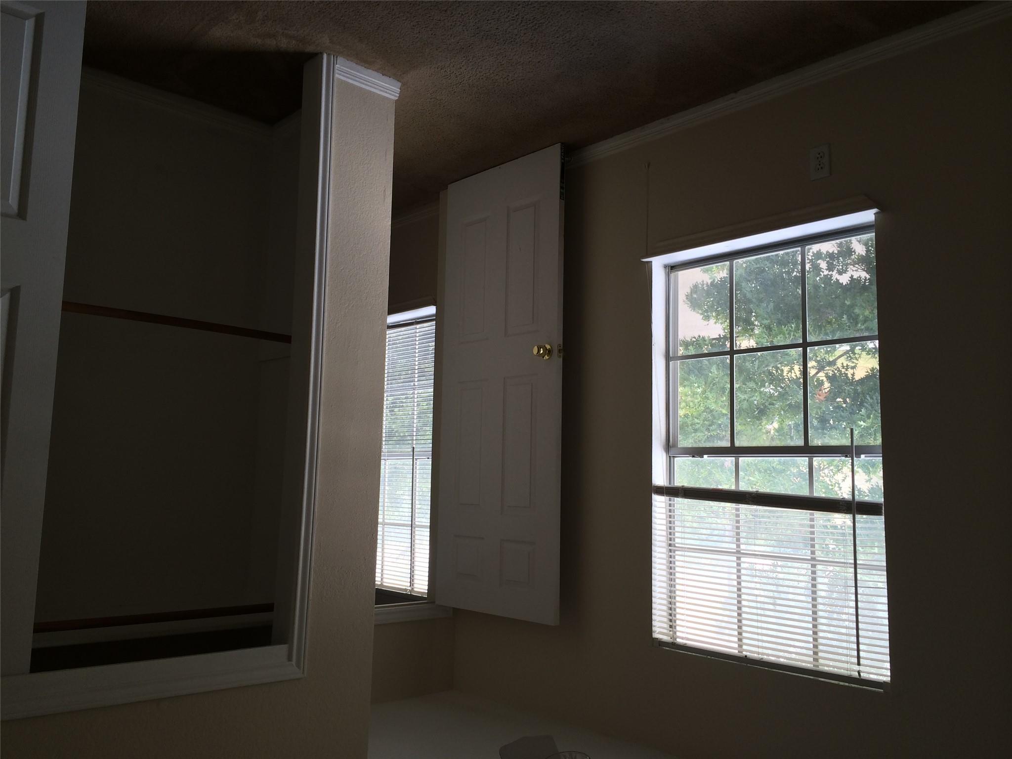 3003-c Whisper Oaks Ln #c Property Photo 5