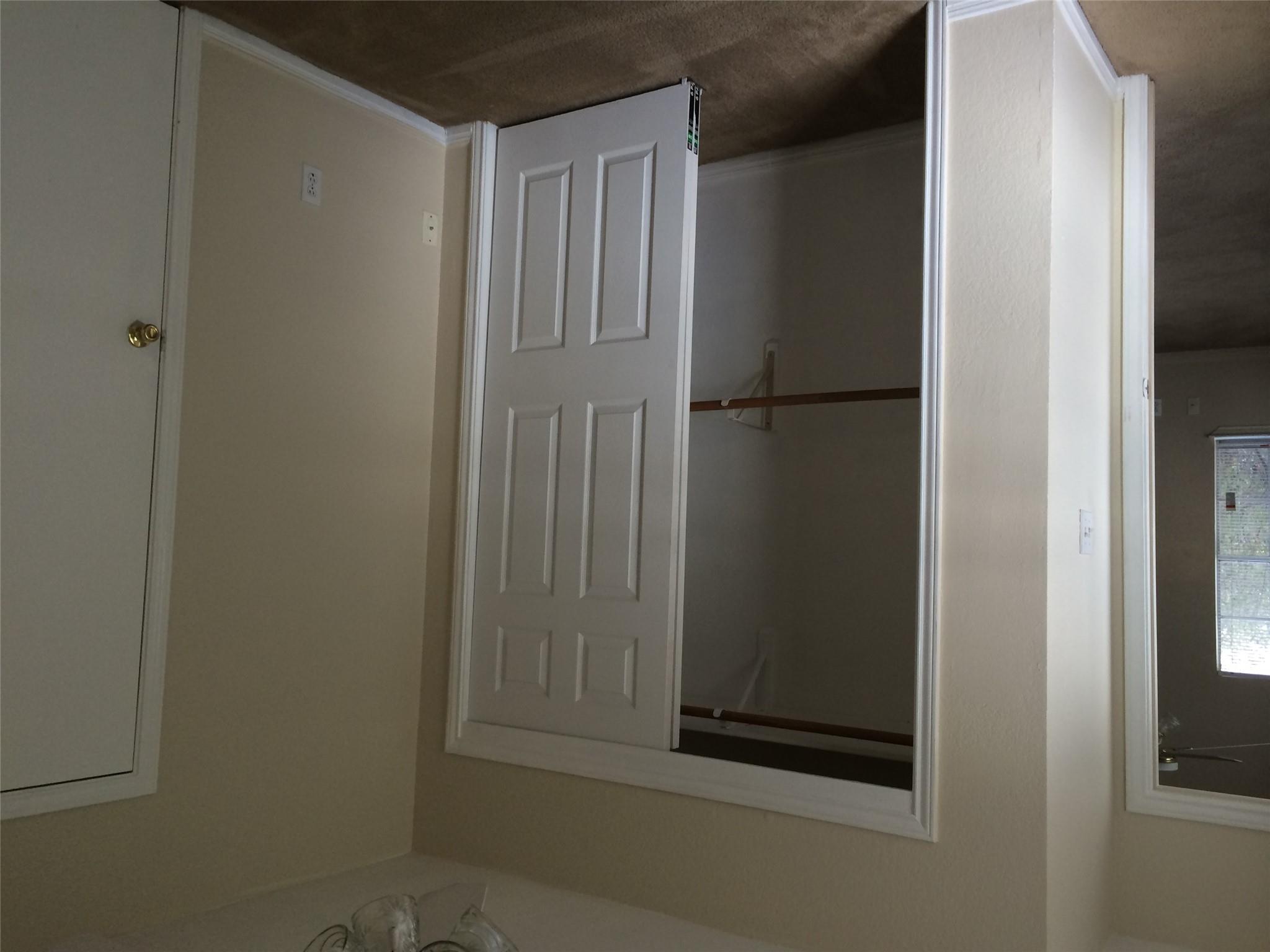 3003-c Whisper Oaks Ln #c Property Photo 6