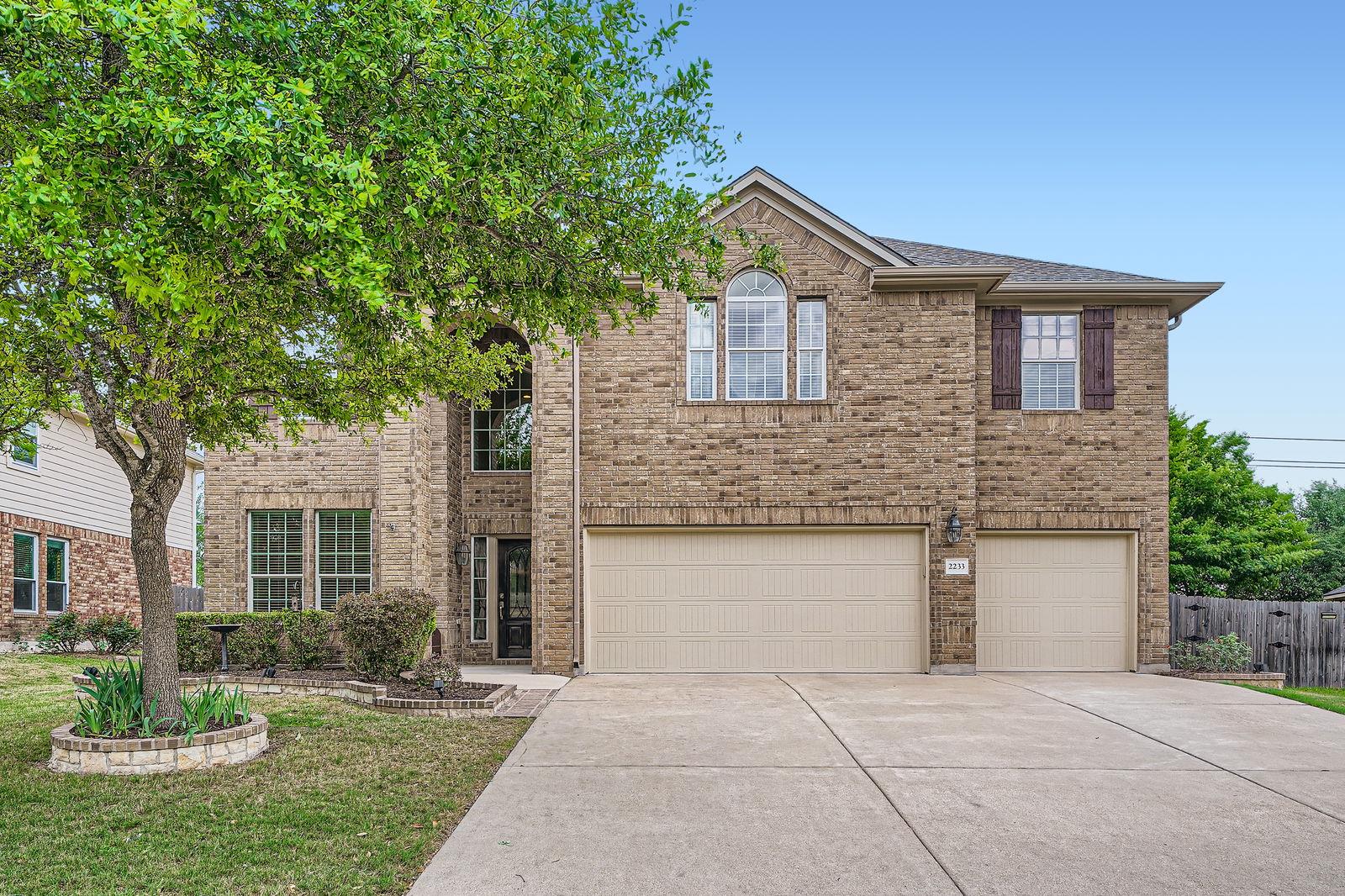 2233 Village View Loop Property Photo 1