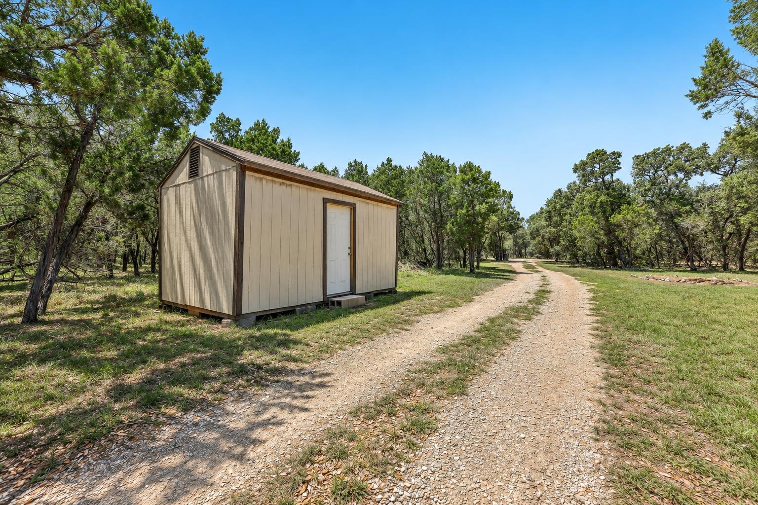 2141 S Rainbow Ranch Rd Property Photo 15