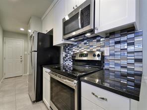 9802 Hundred Oaks Cir #a Property Photo 9