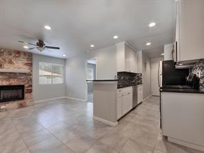 9802 Hundred Oaks Cir #a Property Photo 11