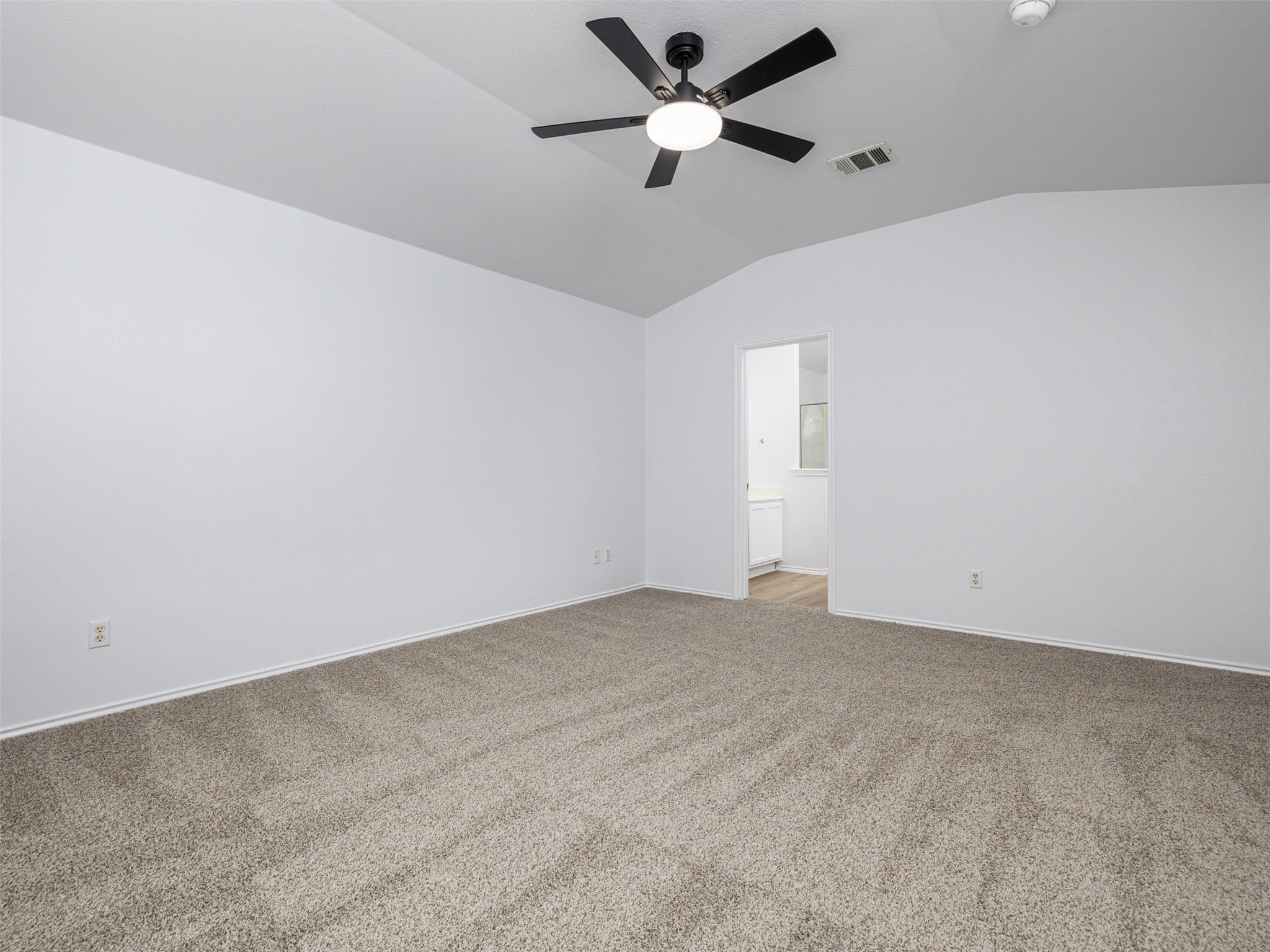 11816 Dave Silk Dr Property Photo 15