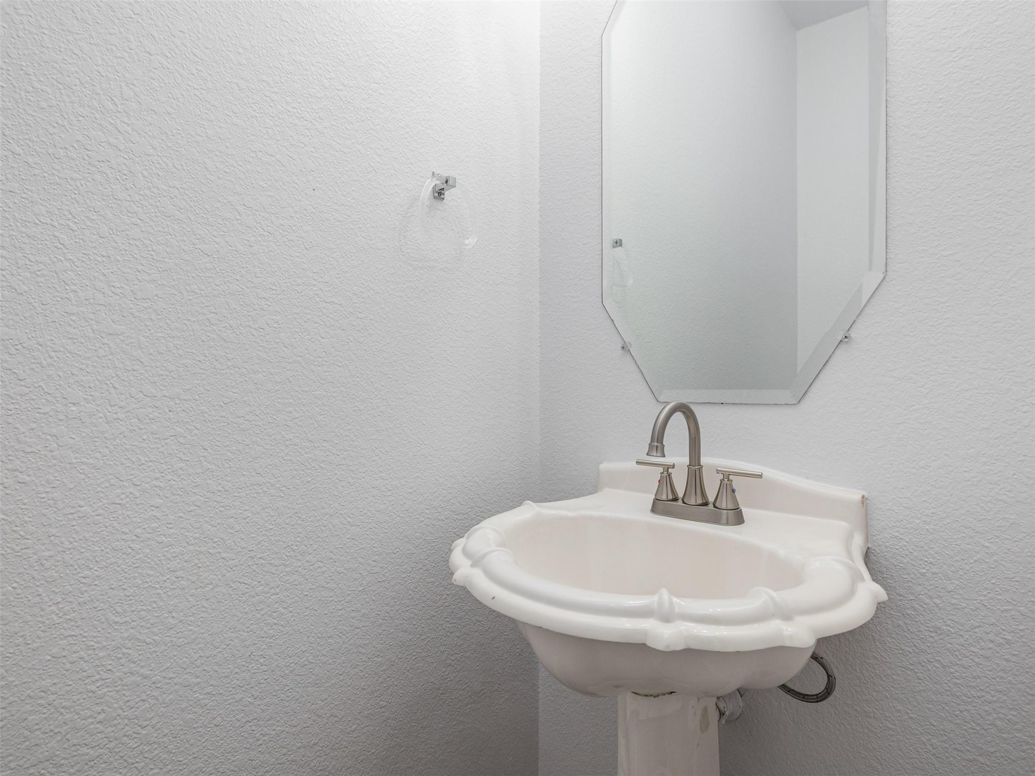 11816 Dave Silk Dr Property Photo 22