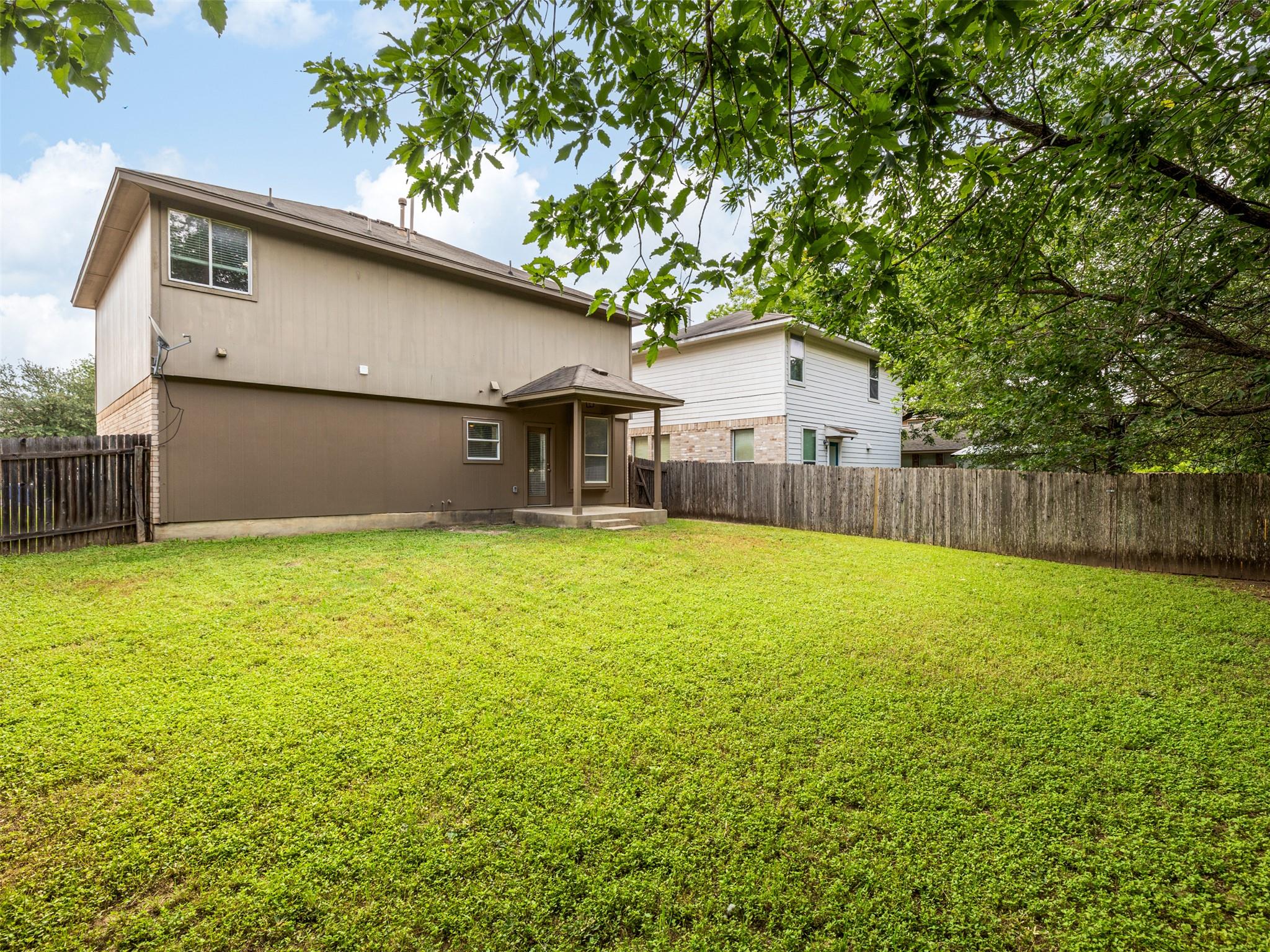 11816 Dave Silk Dr Property Photo 25