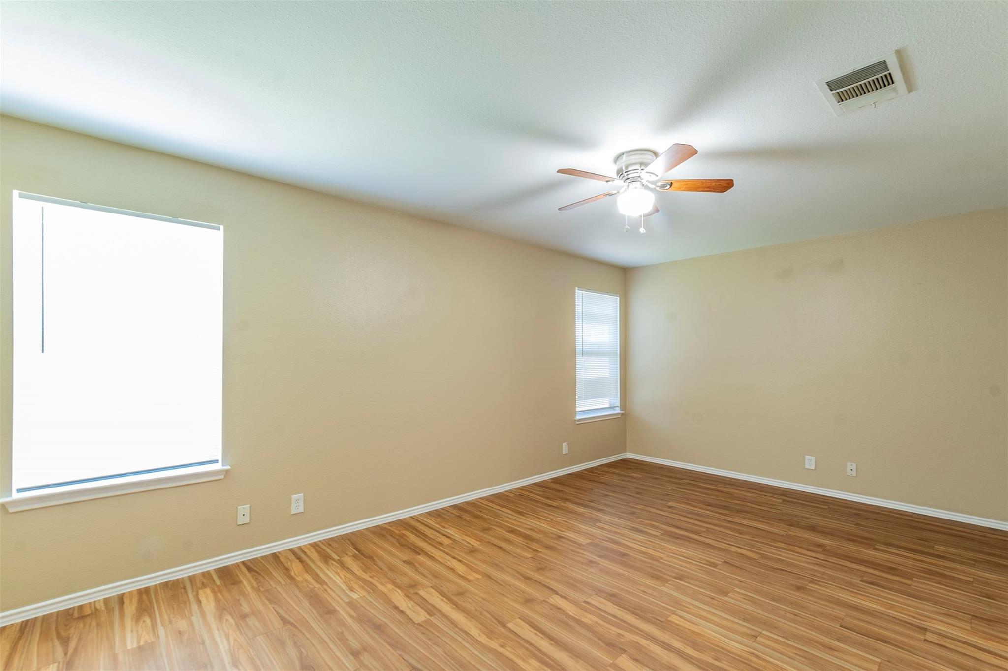 207 Mitchell Dr Property Photo 11
