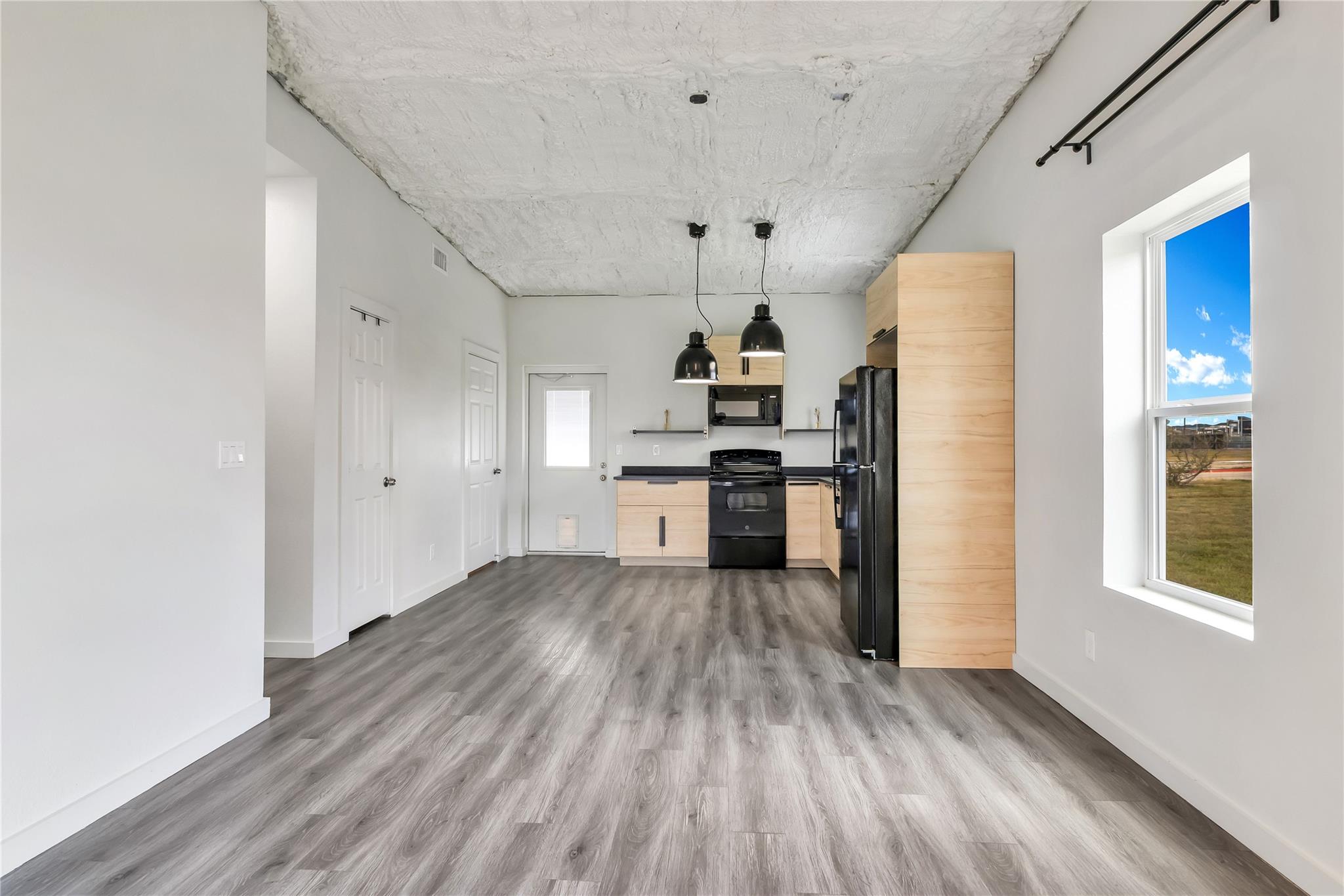 1310 W Fm 487 None #e Property Photo 9