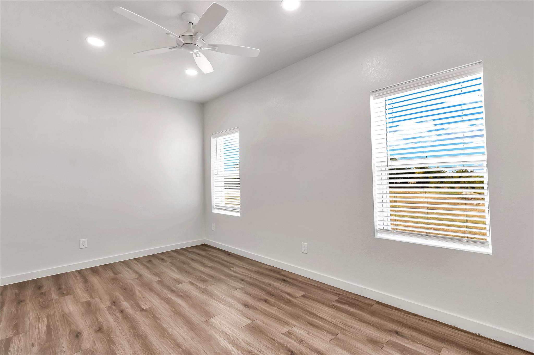 1310 W Fm 487 None #e Property Photo 11