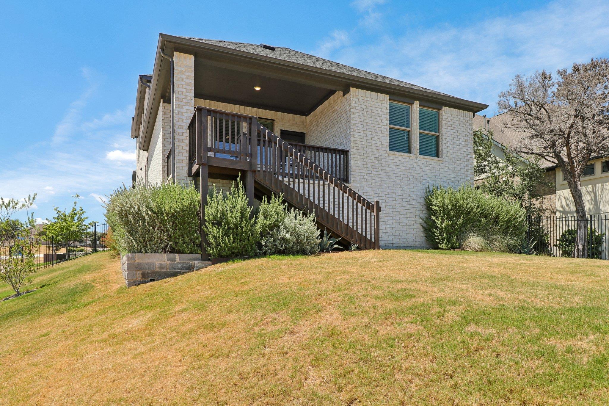 8112 Turning Leaf Cir Property Photo 33