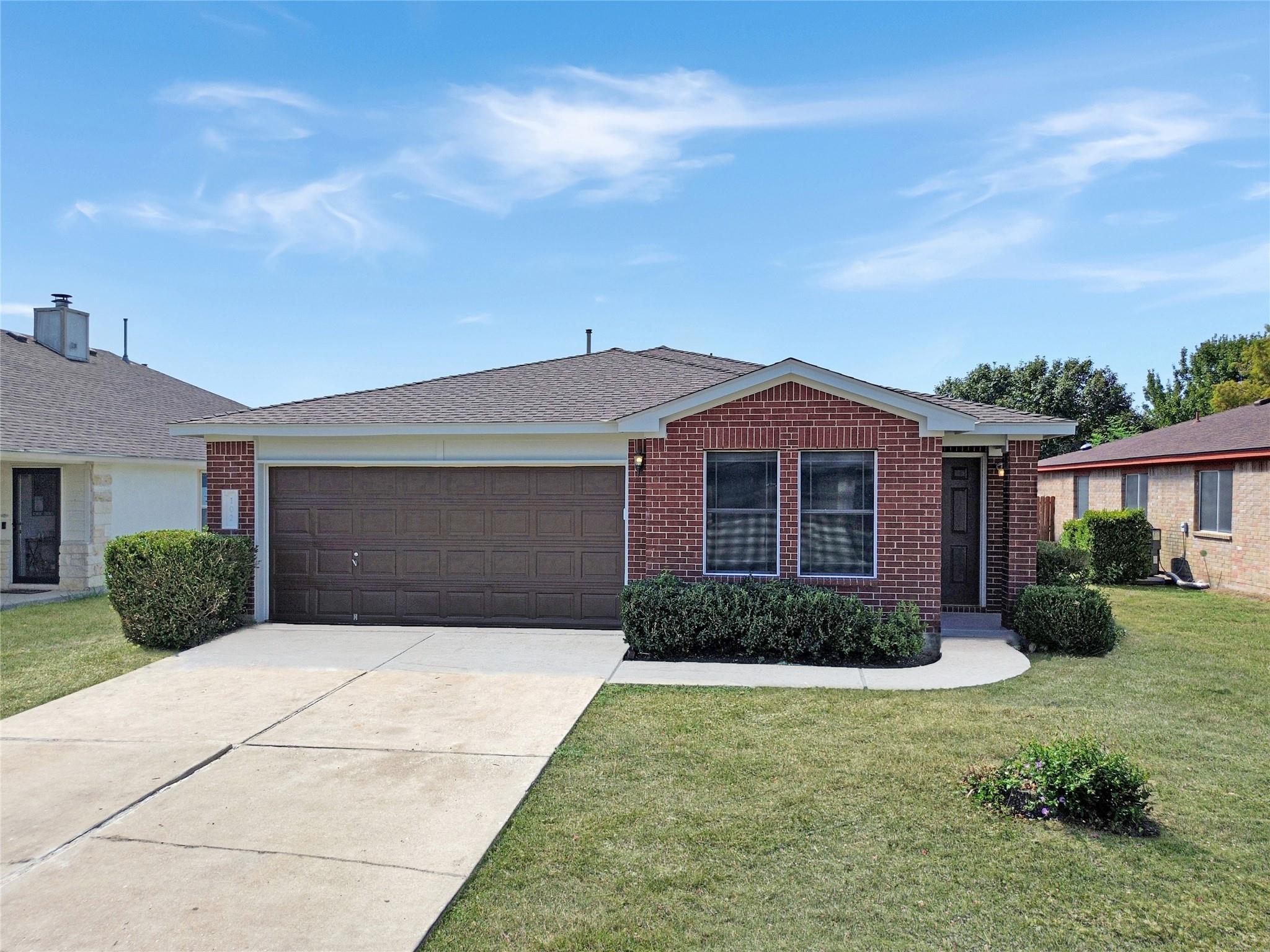 102 Ryan Cv Property Photo 1