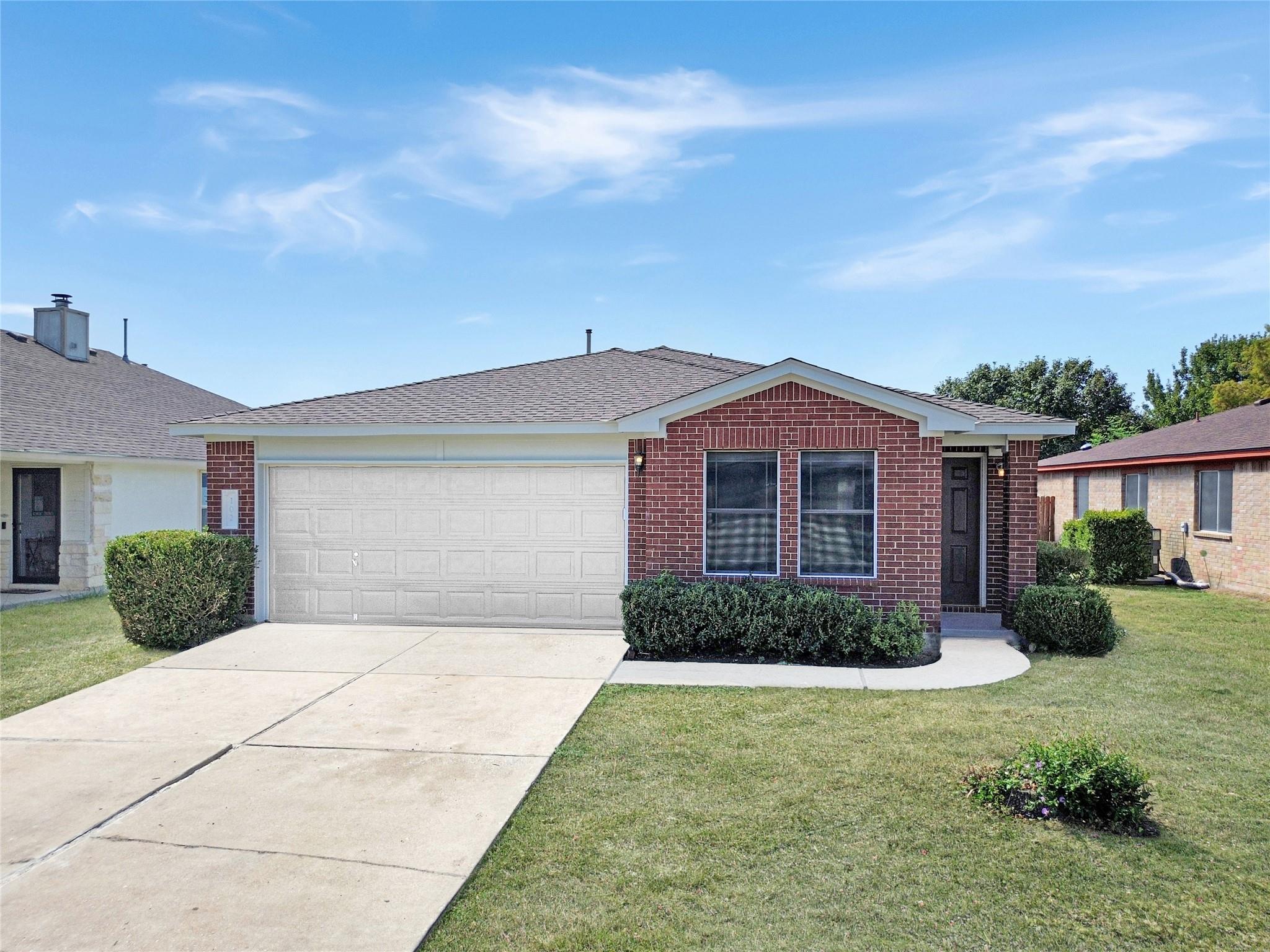 102 Ryan Cv Property Photo 1