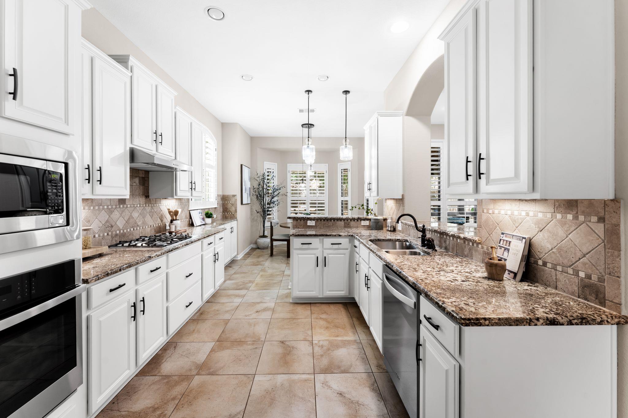 12025 Montclair Bnd Property Photo 4