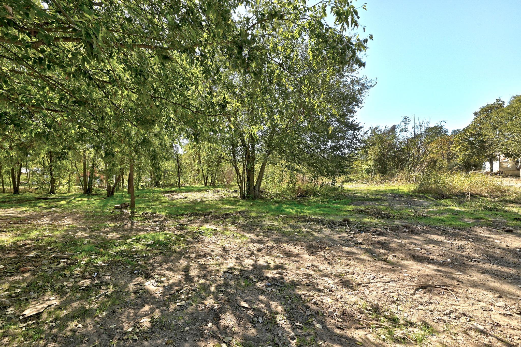 2100 Whirlaway Dr Property Photo 5