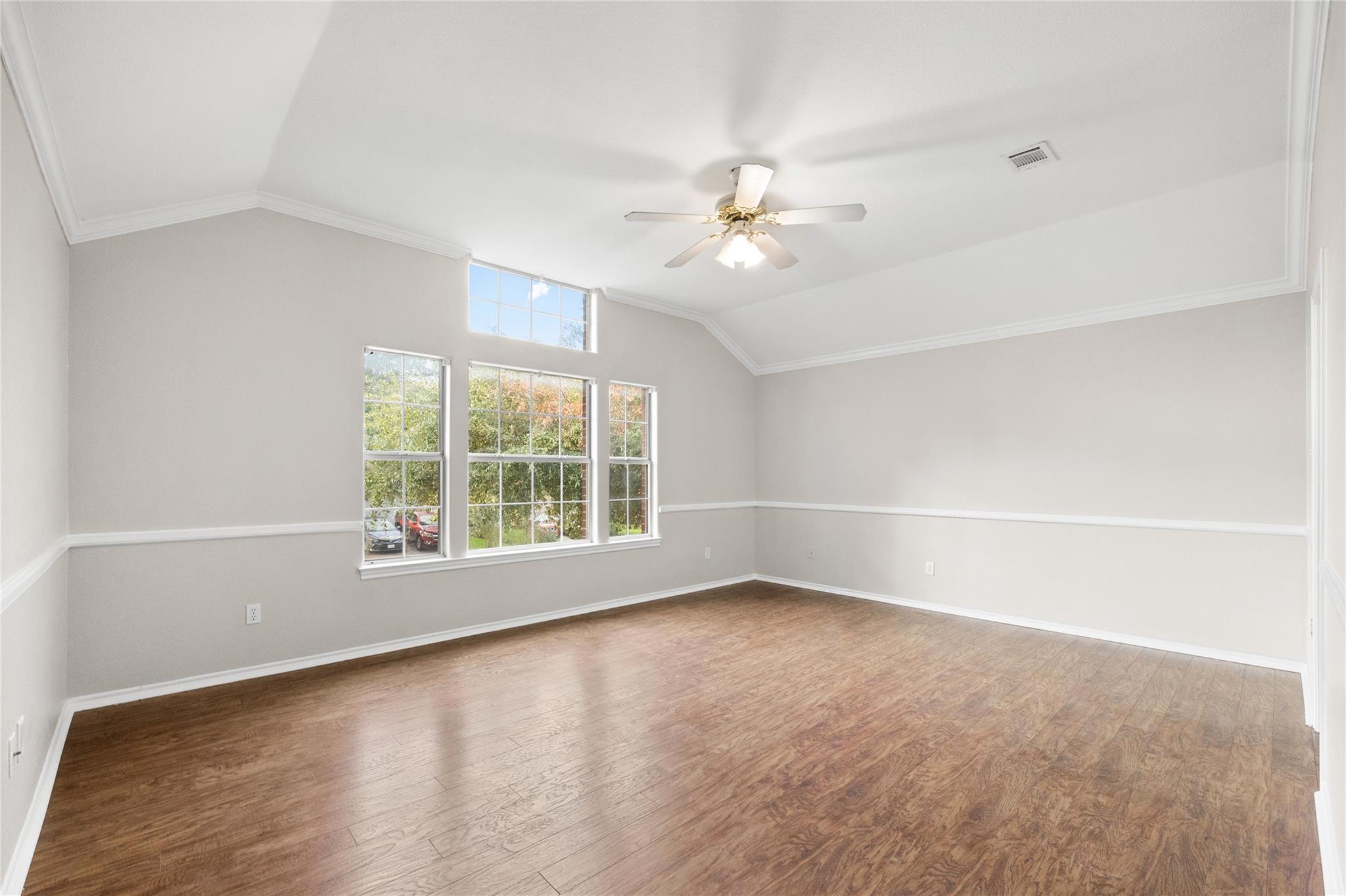 13217 Rochester Ln Property Photo 17
