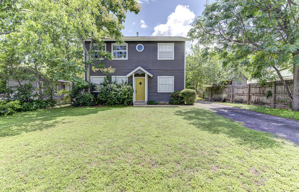 907 Taulbee Ln Property Photo 2