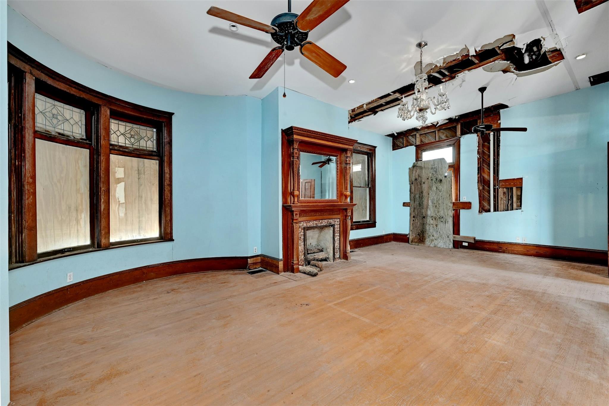 709 Lexington St Property Photo 5