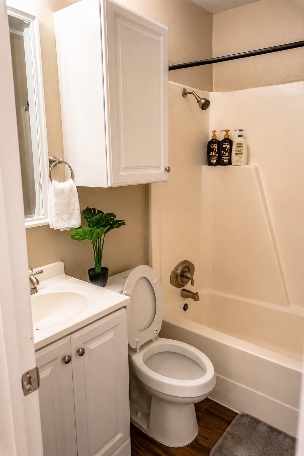 4903 Merritt Dr #d Property Photo 9