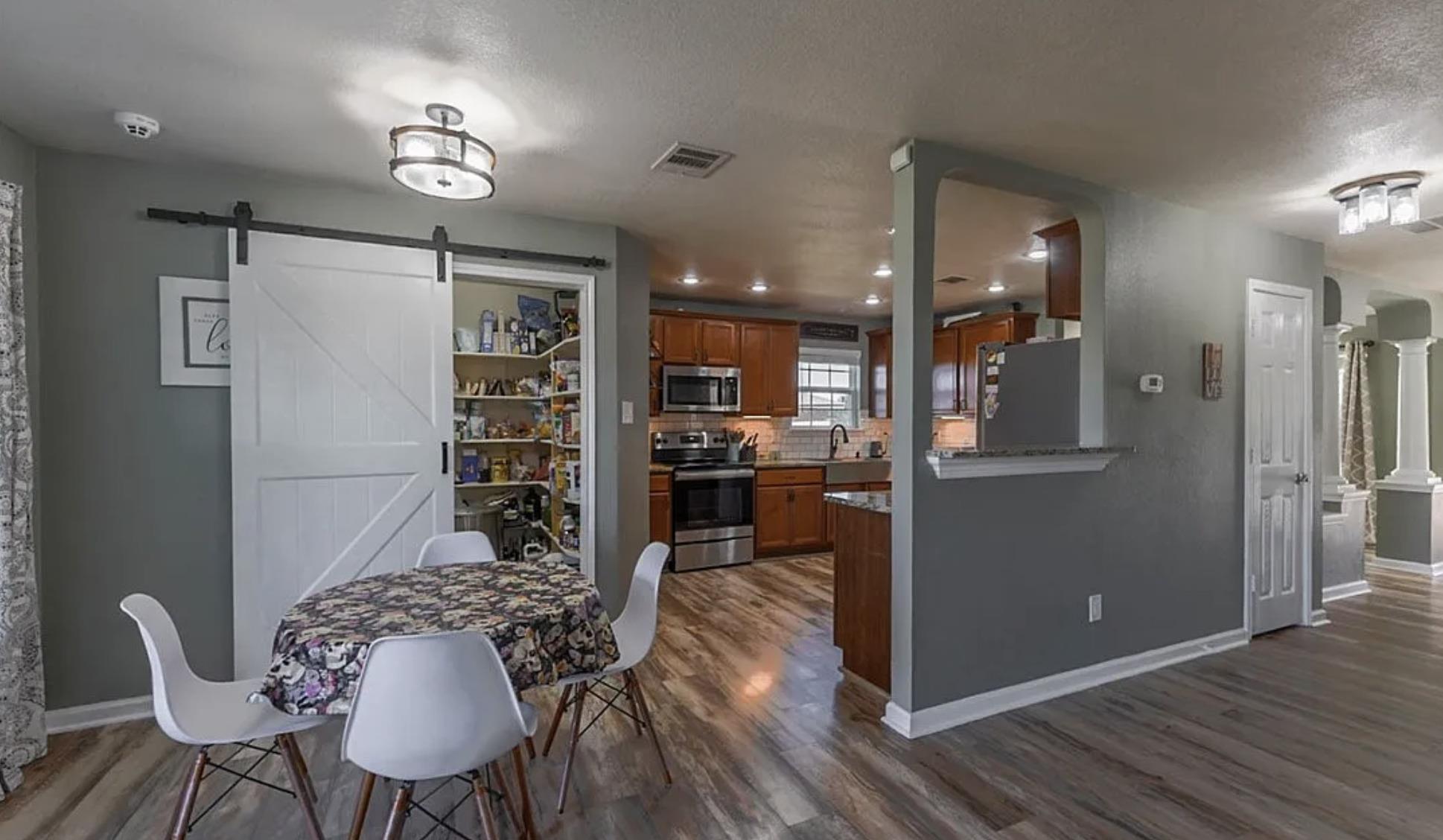 5709 Drystone Ln Property Photo 6