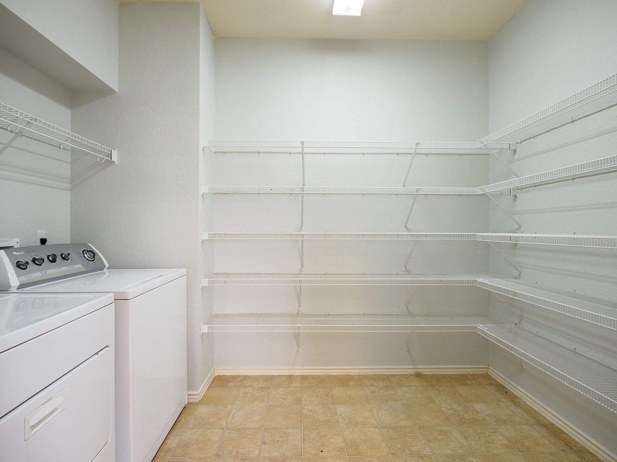 13504 Richard Nixon St Property Photo 7
