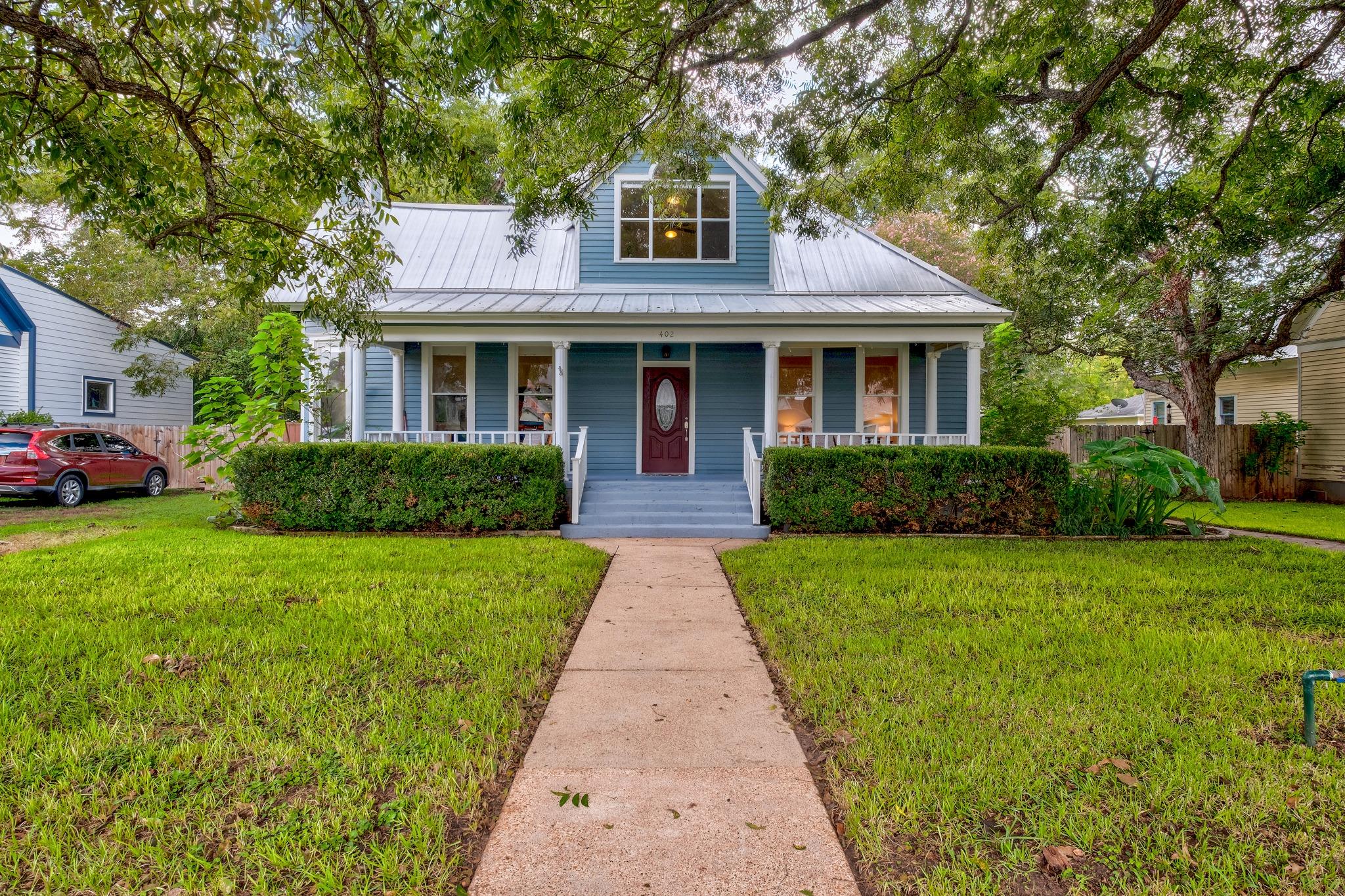 402 Hudgins St Property Photo 1