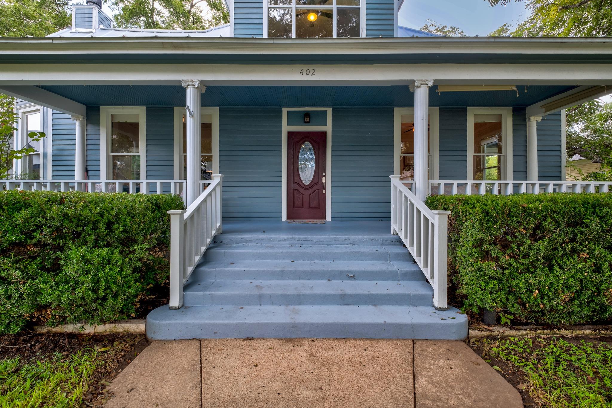 402 Hudgins St Property Photo 3