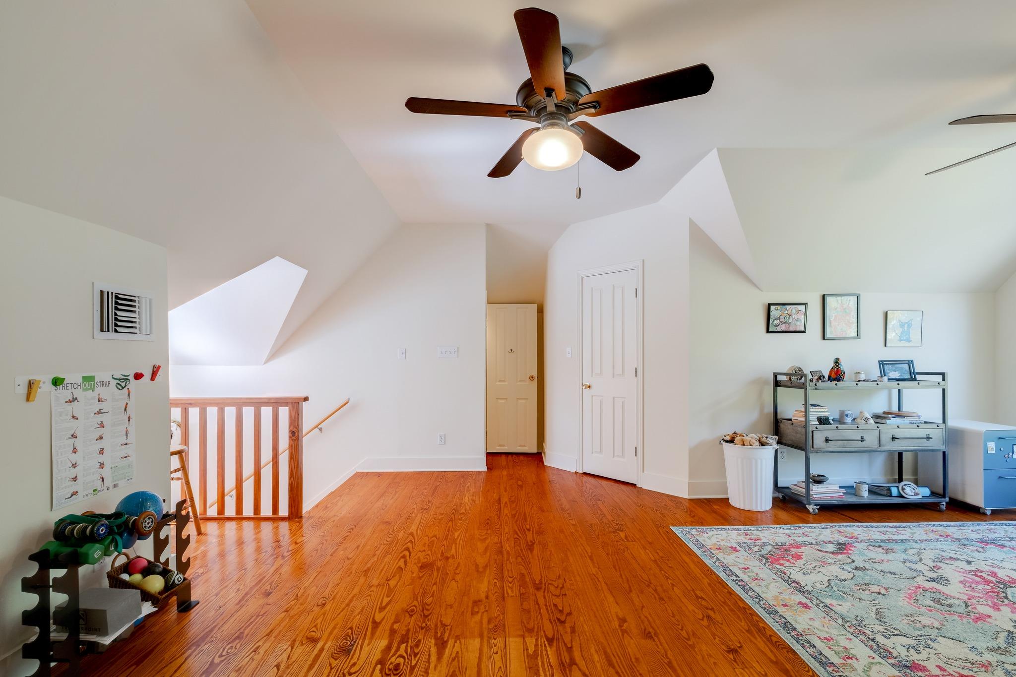 402 Hudgins St Property Photo 23