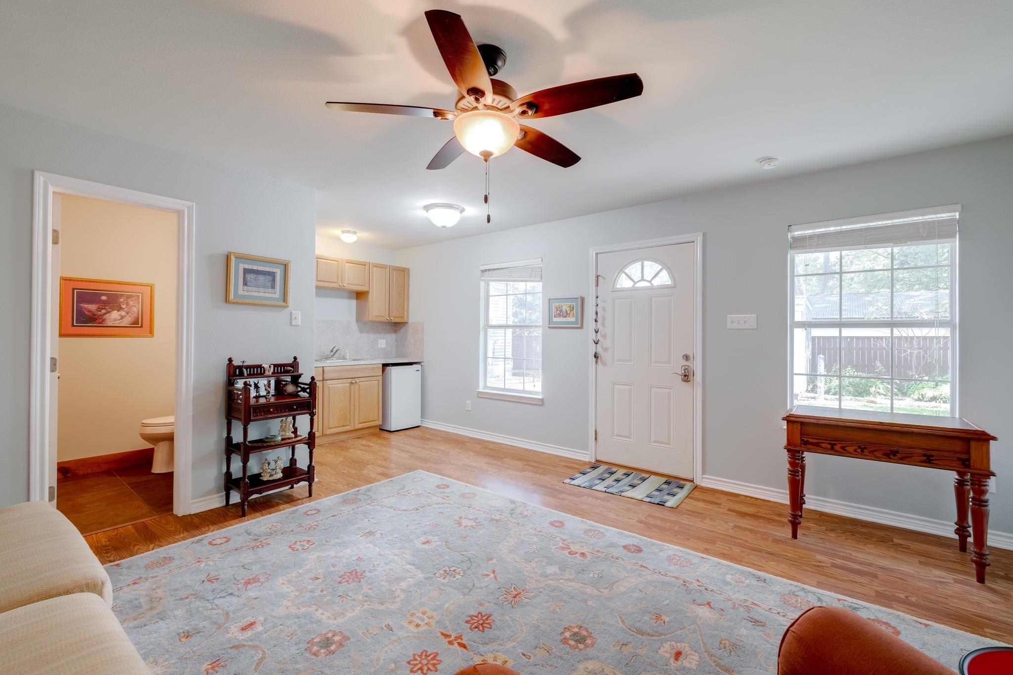402 Hudgins St Property Photo 30