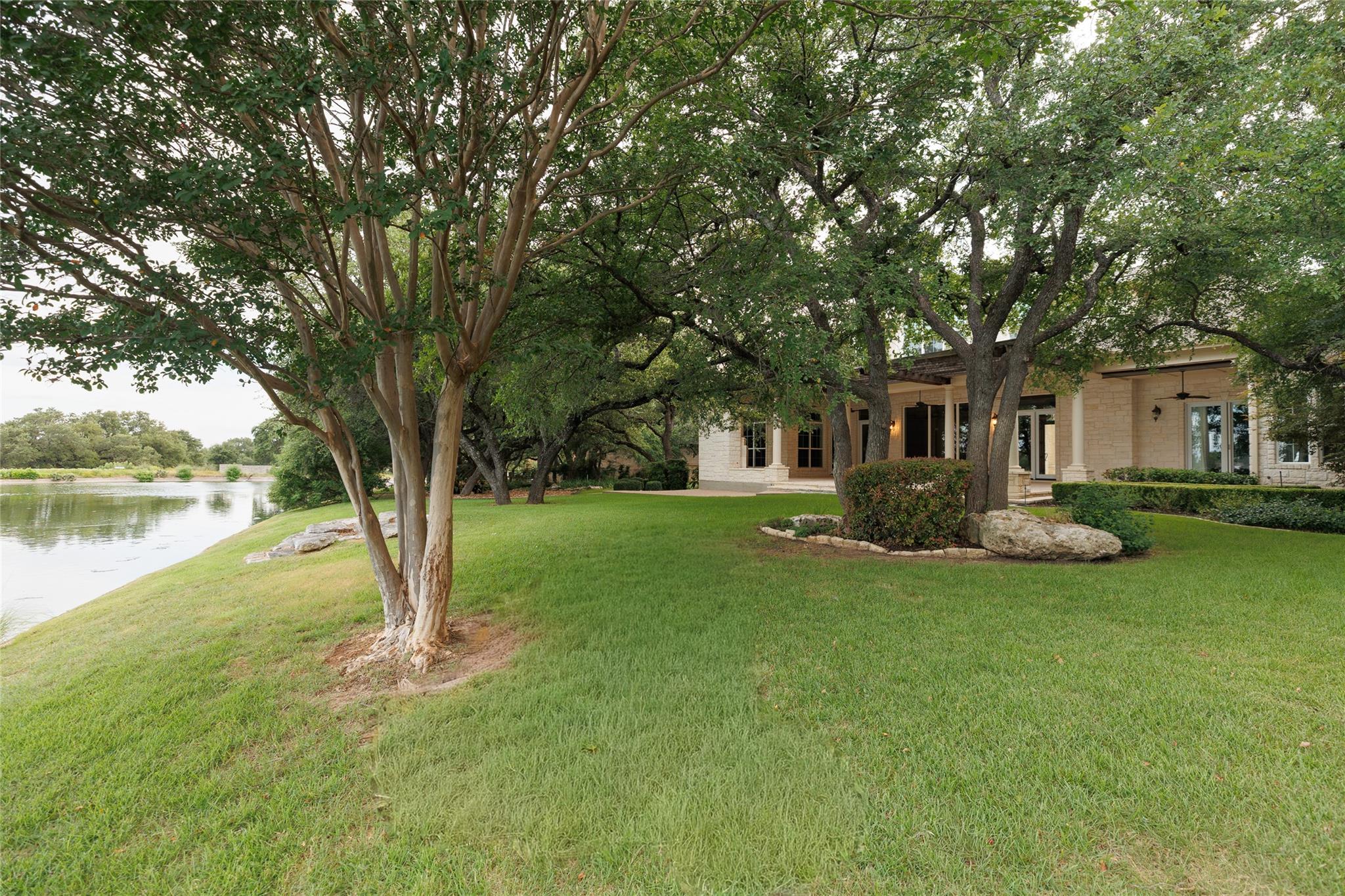 200 Stardust Ln Property Photo 9